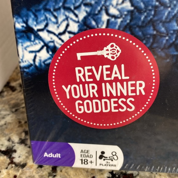 NIB Fifty Shades of Grey Party Board Game - Picture 5 of 6